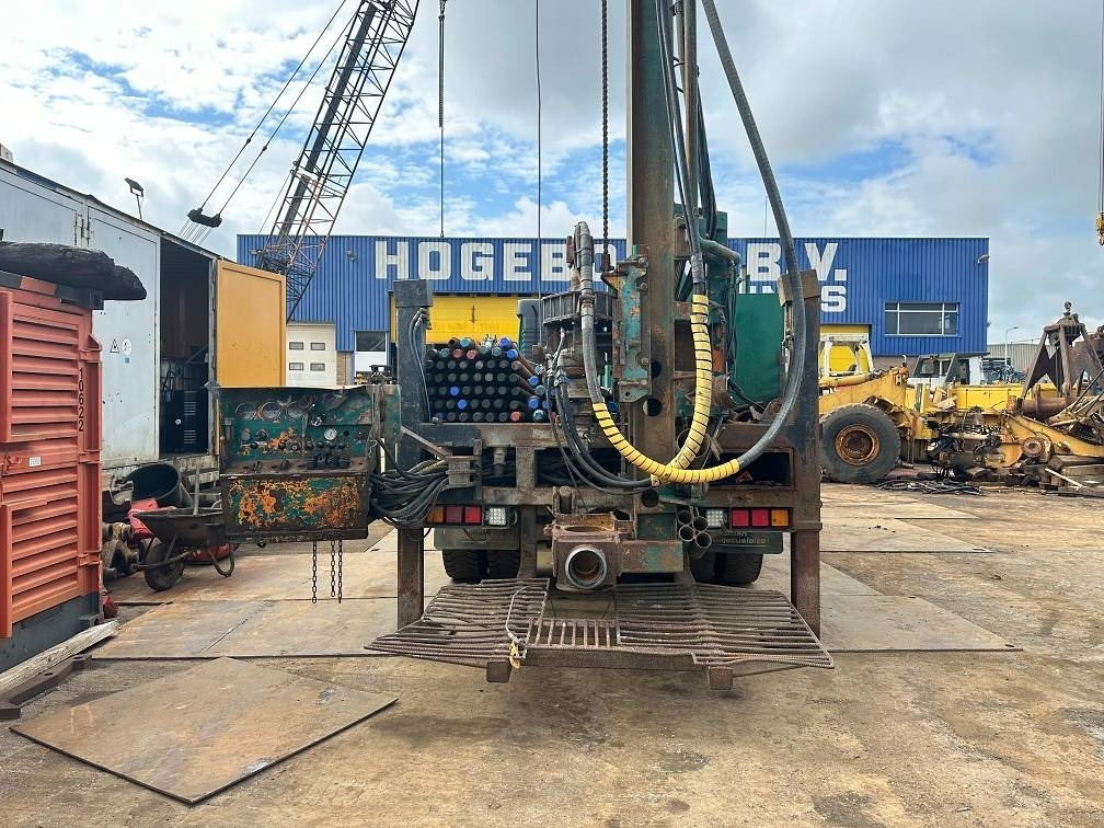Volvo terberg fm1350 waterdrill 500m mudpump - برج الحفر: صورة 5 Volvo terberg fm1350 waterdrill 500m mudpump - برج الحفر: صورة 5