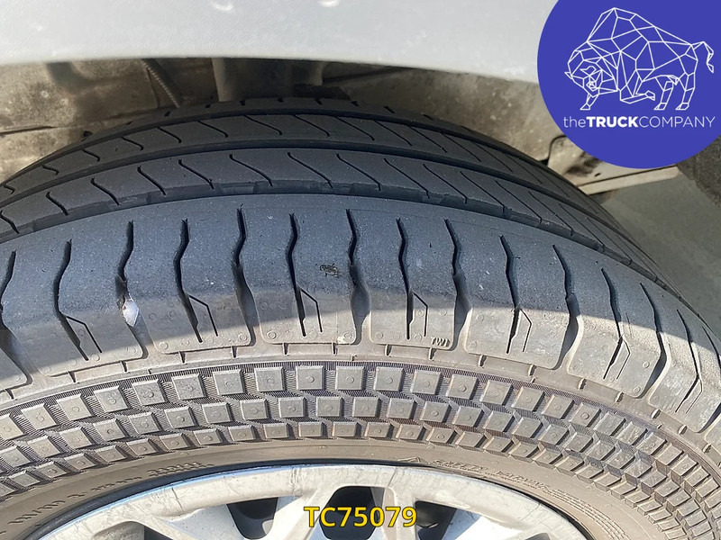 Ford Transit 2.2 TDCI L2 H2 AIRCO - فان: صورة 4 Ford Transit 2.2 TDCI L2 H2 AIRCO - فان: صورة 4