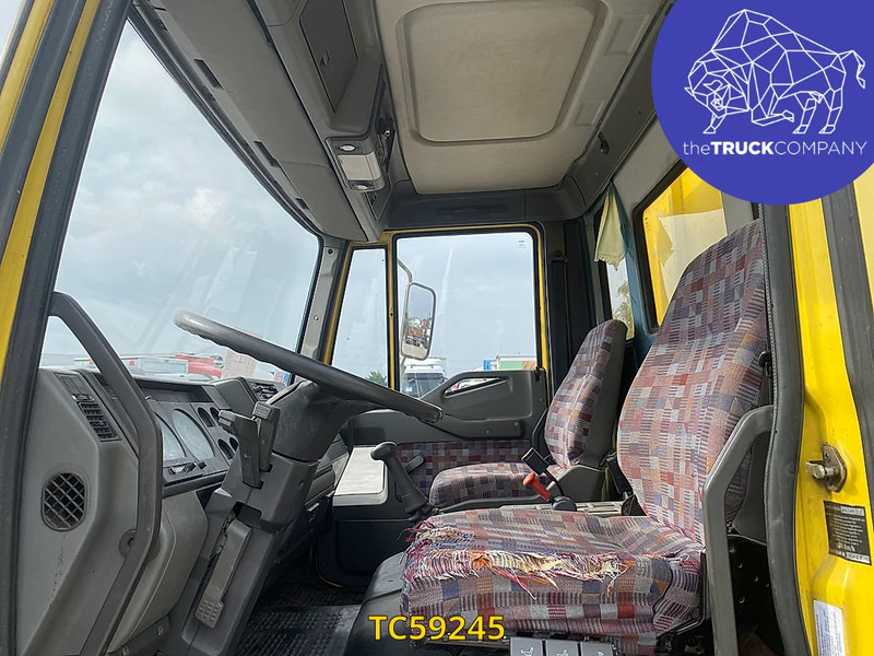 Iveco EuroCargo 120 E18 - شاحنة هيكل كابينة: صورة 3 Iveco EuroCargo 120 E18 - شاحنة هيكل كابينة: صورة 3