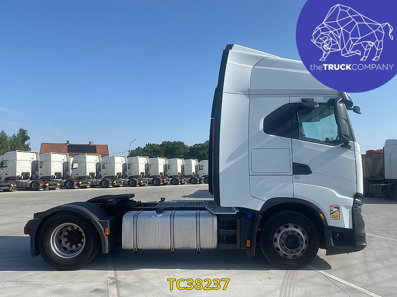 Iveco S-way 480 - وحدة جر: صورة 2 Iveco S-way 480 - وحدة جر: صورة 2