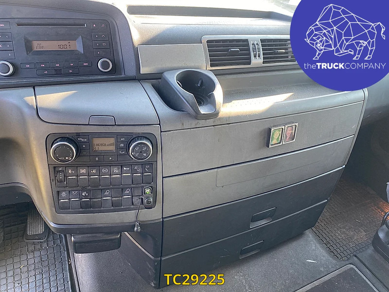 MAN TGX 440 - شاحنات مسطحة: صورة 3 MAN TGX 440 - شاحنات مسطحة: صورة 3