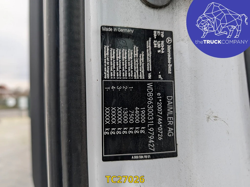 شاحنة مقفلة Mercedes-Benz Actros 1833: صورة 7