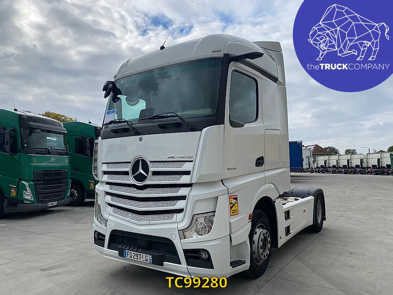 وحدة جر Mercedes-Benz Actros 1845: صورة 1