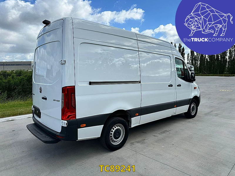 Mercedes-Benz Sprinter 317 CDI L2H2 - فان: صورة 3 Mercedes-Benz Sprinter 317 CDI L2H2 - فان: صورة 3