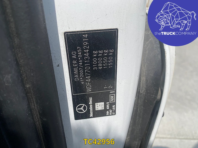 Mercedes-Benz Vito 111 CDI MINIBUS 9 SEATS - حافلة صغيرة, ميكروباص: صورة 2 Mercedes-Benz Vito 111 CDI MINIBUS 9 SEATS - حافلة صغيرة, ميكروباص: صورة 2