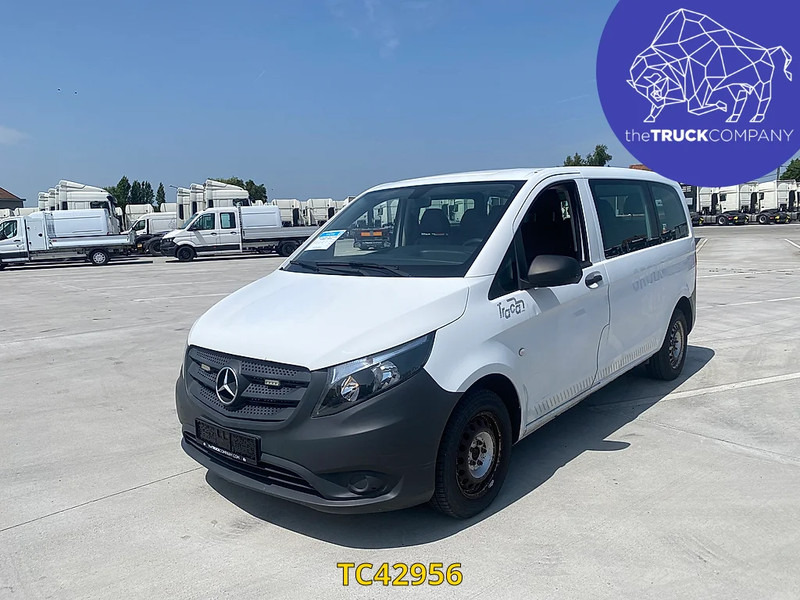 Mercedes-Benz Vito 111 CDI MINIBUS 9 SEATS - حافلة صغيرة, ميكروباص: صورة 1 Mercedes-Benz Vito 111 CDI MINIBUS 9 SEATS - حافلة صغيرة, ميكروباص: صورة 1