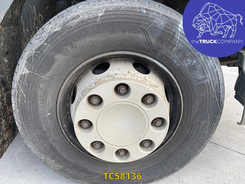 Renault D 240 - شاحنة مقفلة: صورة 4 Renault D 240 - شاحنة مقفلة: صورة 4