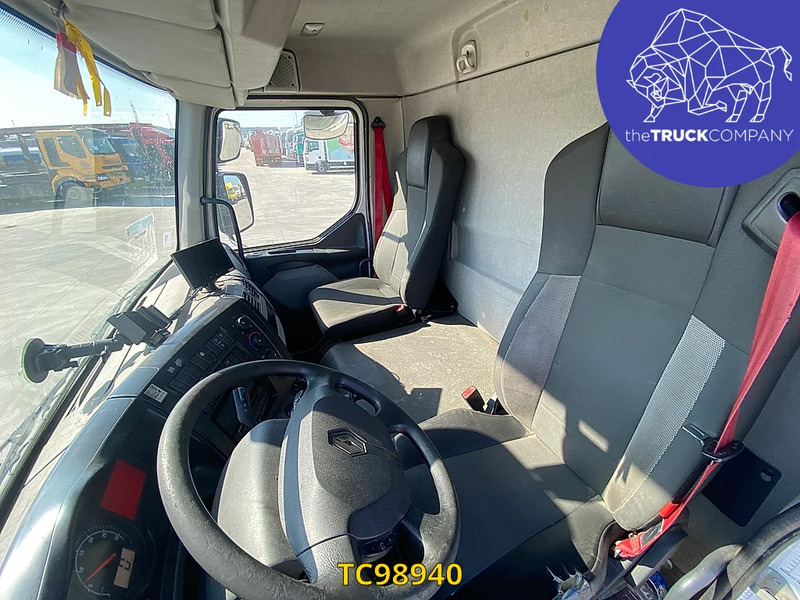 Renault D 240 - شاحنة مقفلة: صورة 5 Renault D 240 - شاحنة مقفلة: صورة 5