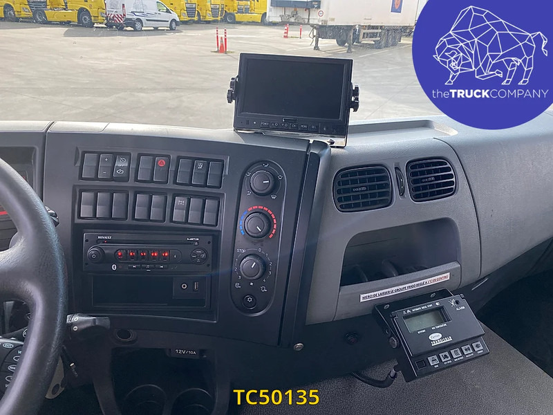 شاحنة الفريزر Renault D 320: صورة 6