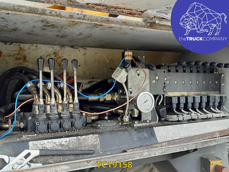 Renault Kerax 410 - شاحنة خلاطة خرسانة: صورة 3 Renault Kerax 410 - شاحنة خلاطة خرسانة: صورة 3