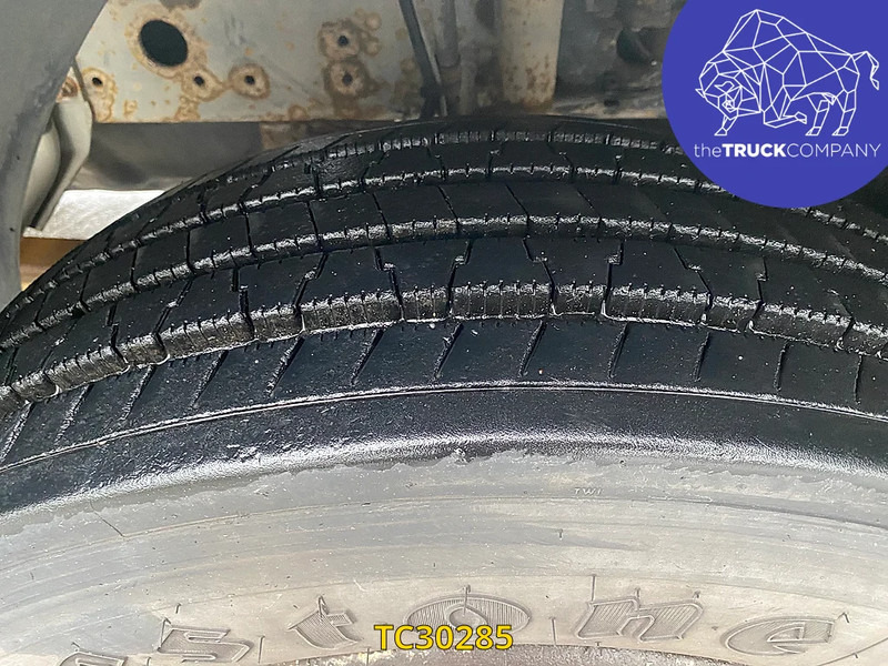 شاحنة مقفلة Renault Midlum 220: صورة 19