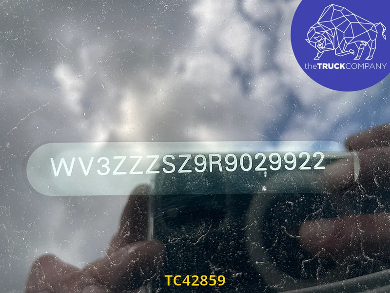 Volkswagen Crafter 2.0 TDI BOX + LIFT - شاحنة مغلقة الصندوق: صورة 3 Volkswagen Crafter 2.0 TDI BOX + LIFT - شاحنة مغلقة الصندوق: صورة 3