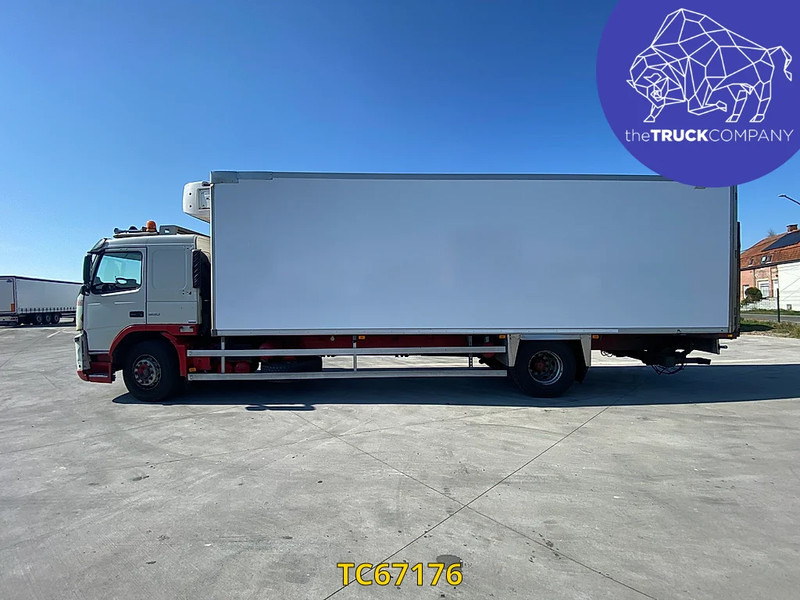 Volvo FM 330 - شاحنة الفريزر: صورة 1 Volvo FM 330 - شاحنة الفريزر: صورة 1