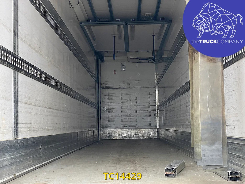 شاحنة الفريزر Volvo FM 330: صورة 10