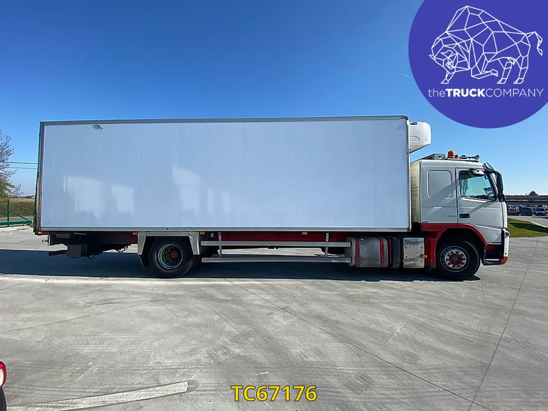 Volvo FM 330 - شاحنة الفريزر: صورة 2 Volvo FM 330 - شاحنة الفريزر: صورة 2