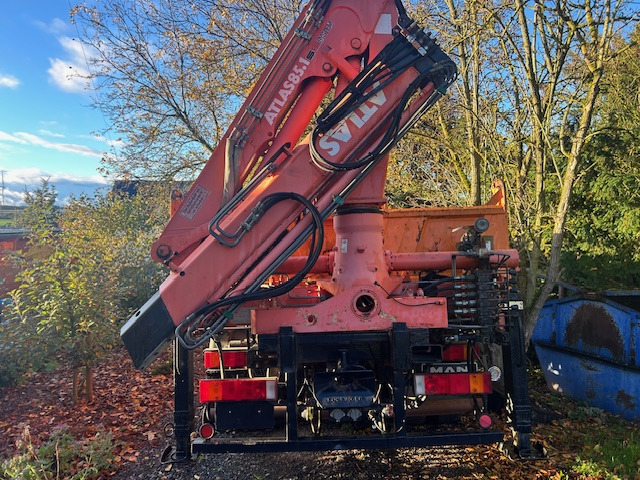 MAN 19 293 4x4 Kran Atlas 85.1 A2 - شاحنة قلاب: صورة 2 MAN 19 293 4x4 Kran Atlas 85.1 A2 - شاحنة قلاب: صورة 2