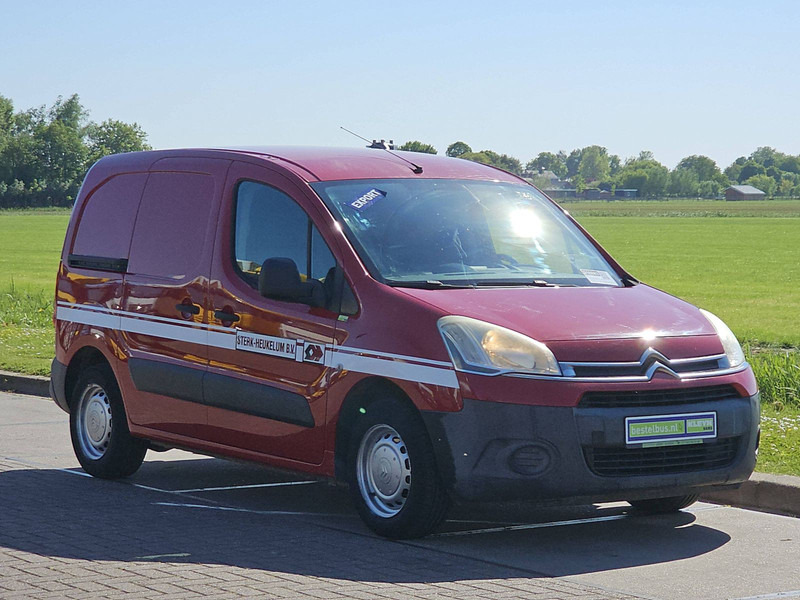 Citroën Berlingo 1.6 HDI - فان المدمجة: صورة 5 Citroën Berlingo 1.6 HDI - فان المدمجة: صورة 5