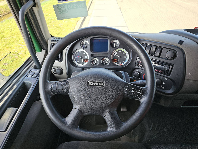 Interior photo 1: شاحنة الفريزر DAF LF 55.220 11.9T MULTITEMP LIFT