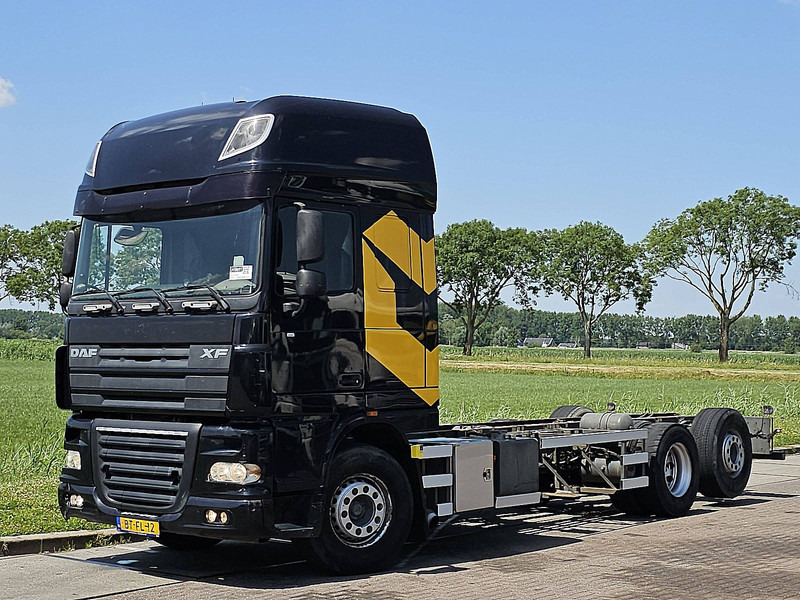DAF XF 105.460 SSC 6X2 FAS MANUAL - شاحنة هيكل كابينة: صورة 2 DAF XF 105.460 SSC 6X2 FAS MANUAL - شاحنة هيكل كابينة: صورة 2