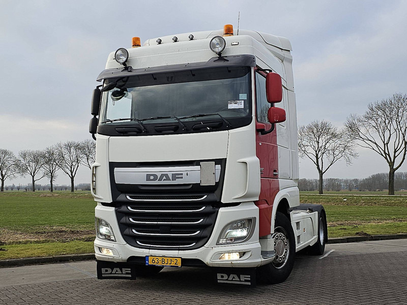 DAF XF 440 SSC SKIRTS 581TKM - وحدة جر: صورة 1 DAF XF 440 SSC SKIRTS 581TKM - وحدة جر: صورة 1