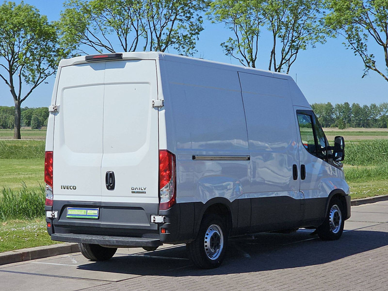 Iveco Daily 35S18 3.0Ltr 180Pk Airco! - فان: صورة 3 Iveco Daily 35S18 3.0Ltr 180Pk Airco! - فان: صورة 3