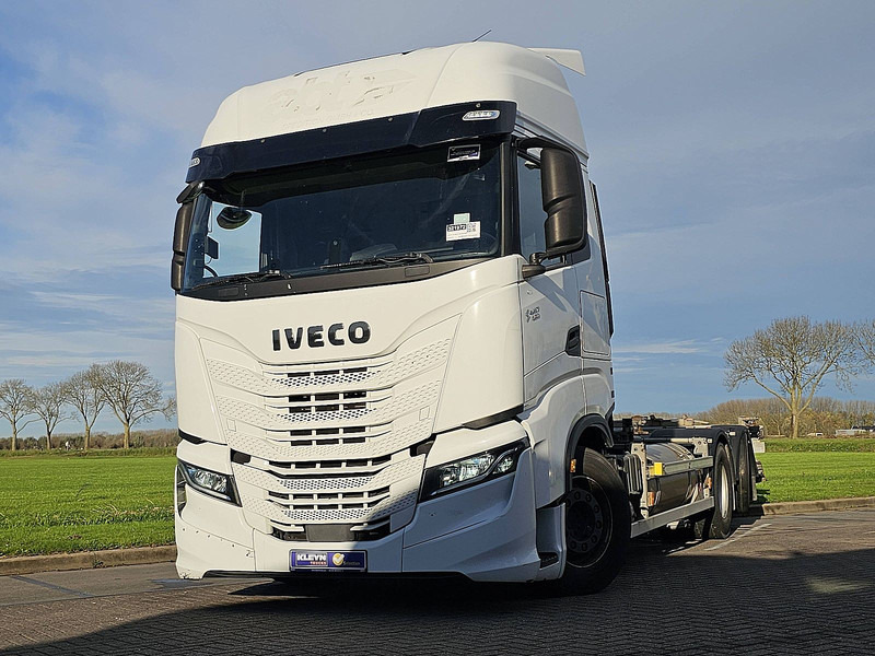 Iveco S-WAY AS260S46 6x2*4 LNG GAS - شاحنات الحاويات / جسم علوي قابل للتغيير شاحنة: صورة 1 Iveco S-WAY AS260S46 6x2*4 LNG GAS - شاحنات الحاويات / جسم علوي قابل للتغيير شاحنة: صورة 1