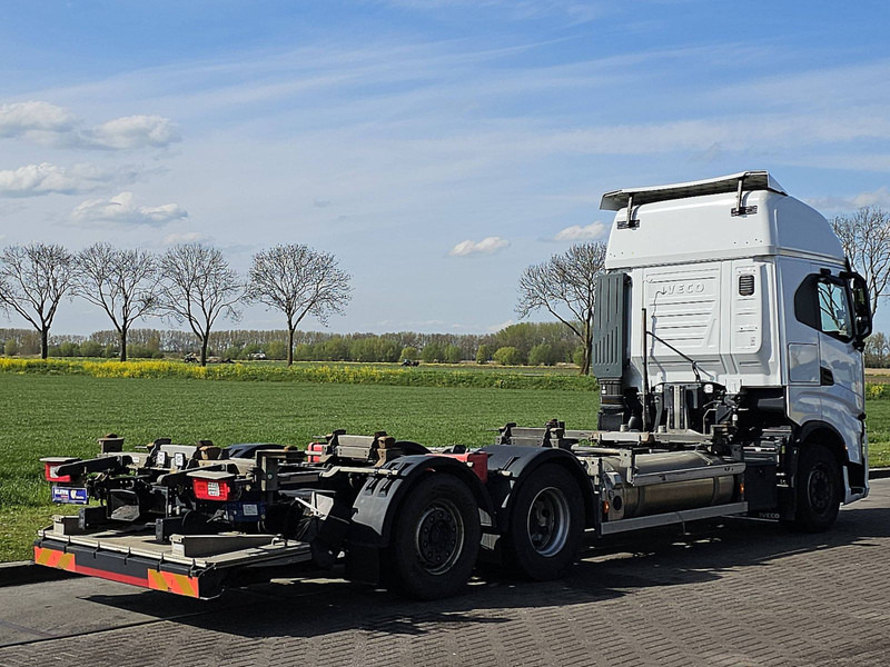 Iveco S-WAY AS260S46 LNG INT. STEERAXLE - شاحنات الحاويات / جسم علوي قابل للتغيير شاحنة: صورة 3 Iveco S-WAY AS260S46 LNG INT. STEERAXLE - شاحنات الحاويات / جسم علوي قابل للتغيير شاحنة: صورة 3