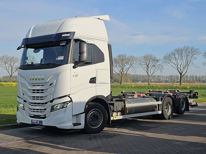 Iveco S-WAY AS260S46 LNG INT. STEERAXLE - شاحنات الحاويات / جسم علوي قابل للتغيير شاحنة: صورة 2 Iveco S-WAY AS260S46 LNG INT. STEERAXLE - شاحنات الحاويات / جسم علوي قابل للتغيير شاحنة: صورة 2