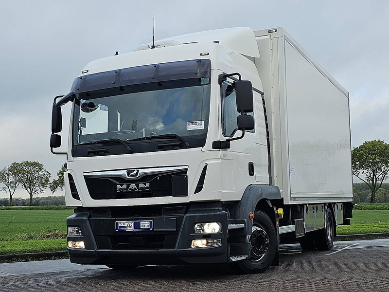 MAN 12.250 TGM LX HEATER 2T LIFT - شاحنة مقفلة: صورة 1 MAN 12.250 TGM LX HEATER 2T LIFT - شاحنة مقفلة: صورة 1