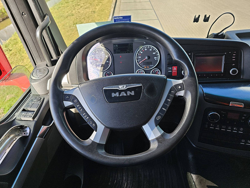 Interior photo 2: وحدة جر MAN 18.440 TGX XXL BLS 2X TANK