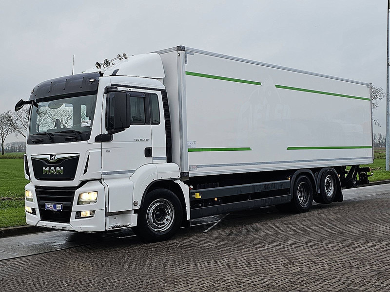 MAN 26.420 TGS 6X2-4 LL LIFT ISOBOX - شاحنة مقفلة: صورة 2 MAN 26.420 TGS 6X2-4 LL LIFT ISOBOX - شاحنة مقفلة: صورة 2