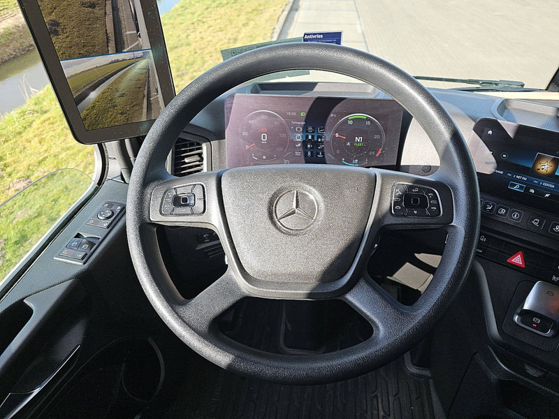 Interior photo 2: وحدة جر Mercedes-Benz ACTROS 1842 LS MP5 GIGASPACE