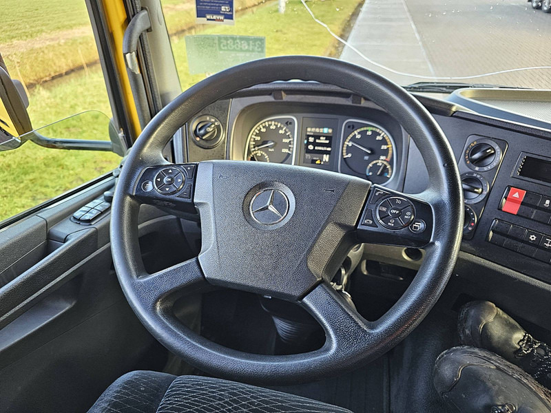 Interior photo 2: شاحنة الفريزر Mercedes-Benz ATEGO 1224 CARRIER MULTI TEMP