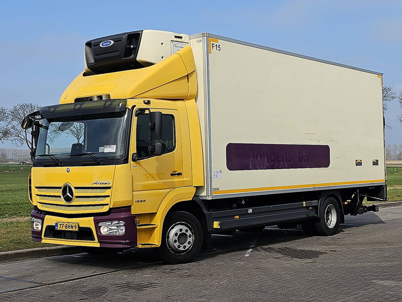 Mercedes-Benz ATEGO 1224 CARRIER TAILLIFT - شاحنة الفريزر: صورة 2 Mercedes-Benz ATEGO 1224 CARRIER TAILLIFT - شاحنة الفريزر: صورة 2