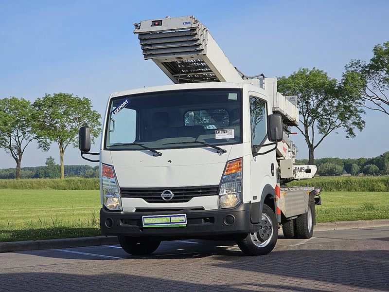 Nissan Cabstar 2.5 27M-Paus-Verhuislift - شاحنة التوصيل: صورة 1 Nissan Cabstar 2.5 27M-Paus-Verhuislift - شاحنة التوصيل: صورة 1