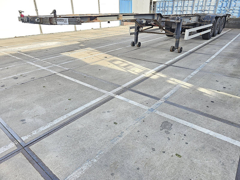 Pacton T3-007 - نصف مقطورة لنقل الحاويات: صورة 1 Pacton T3-007 - نصف مقطورة لنقل الحاويات: صورة 1