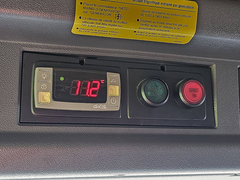 شاحنة الفريزر Scania P320 6X2*4 LAMBERET LIFT: صورة 12 شاحنة الفريزر Scania P320 6X2*4 LAMBERET LIFT: صورة 12