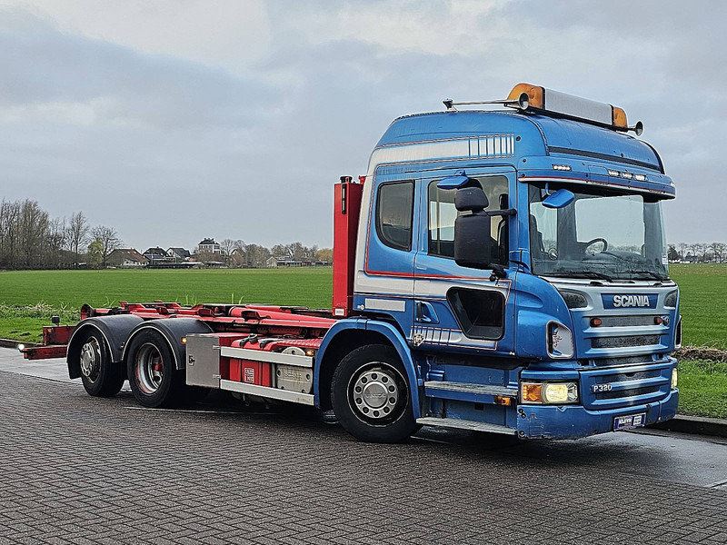 Scania P320 LOW ENTRY 6X2*4 HIAB - شاحنة ذات خطاف: صورة 5 Scania P320 LOW ENTRY 6X2*4 HIAB - شاحنة ذات خطاف: صورة 5