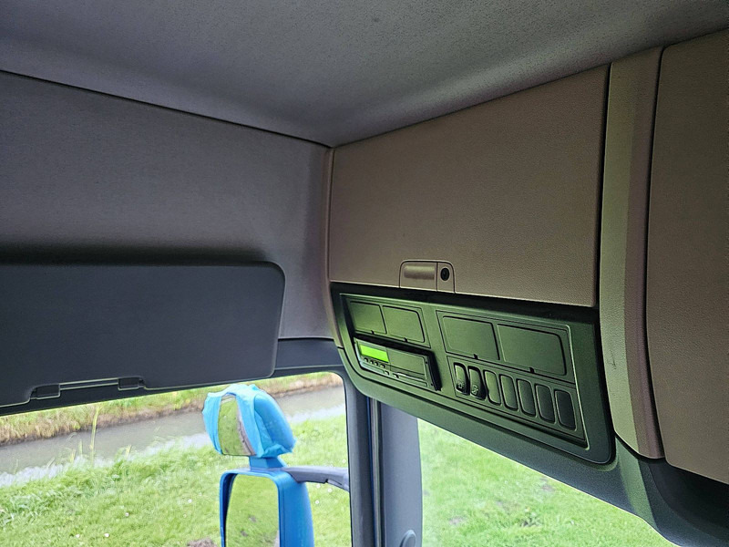 شاحنة ذات خطاف Scania P320 LOW ENTRY 6X2*4 HIAB: صورة 10