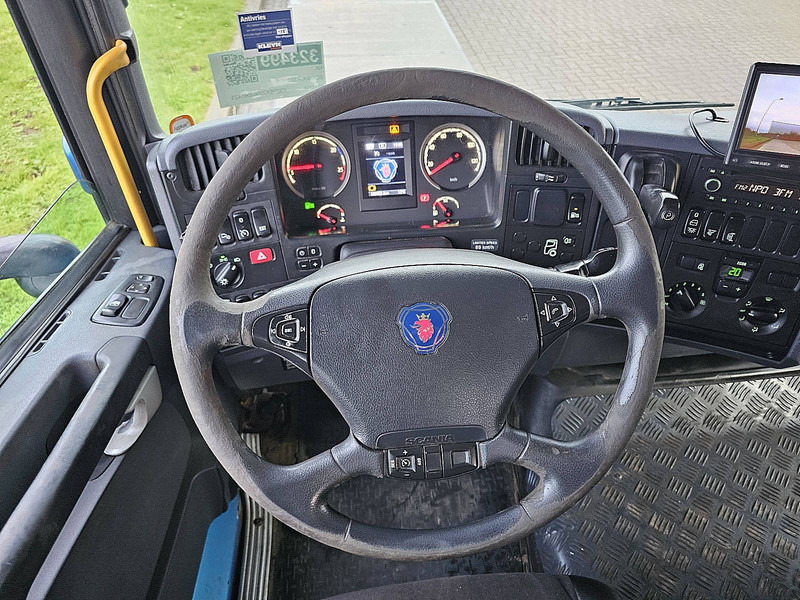 شاحنة ذات خطاف Scania P320 LOW ENTRY 6X2*4 HIAB: صورة 12