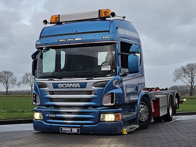 Scania P320 LOW ENTRY 6X2*4 HIAB - شاحنة ذات خطاف: صورة 1 Scania P320 LOW ENTRY 6X2*4 HIAB - شاحنة ذات خطاف: صورة 1