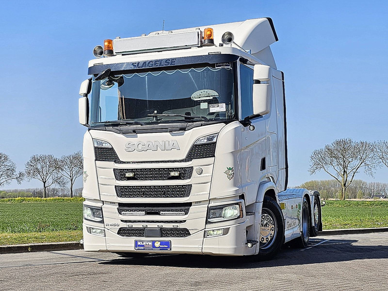 Scania R450 6X2*4NB RET. LEATHER - وحدة جر: صورة 1 Scania R450 6X2*4NB RET. LEATHER - وحدة جر: صورة 1