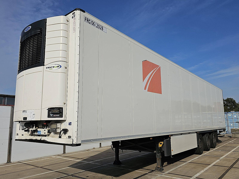 Schmitz Cargobull SCB*S3B - نصف مقطورة مُبرِّدة: صورة 1 Schmitz Cargobull SCB*S3B - نصف مقطورة مُبرِّدة: صورة 1