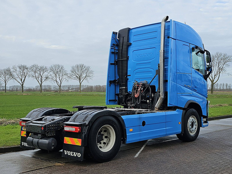 Volvo FH 460 PTO SKIRTS VEB+ - وحدة جر: صورة 3 Volvo FH 460 PTO SKIRTS VEB+ - وحدة جر: صورة 3