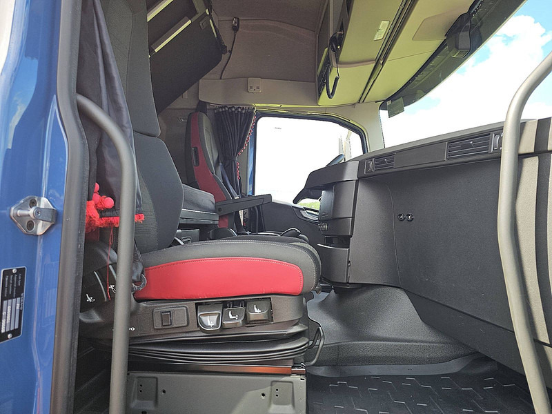 وحدة جر Volvo FH 500 SKIRTS 2X TANK VEB+: صورة 7 وحدة جر Volvo FH 500 SKIRTS 2X TANK VEB+: صورة 7