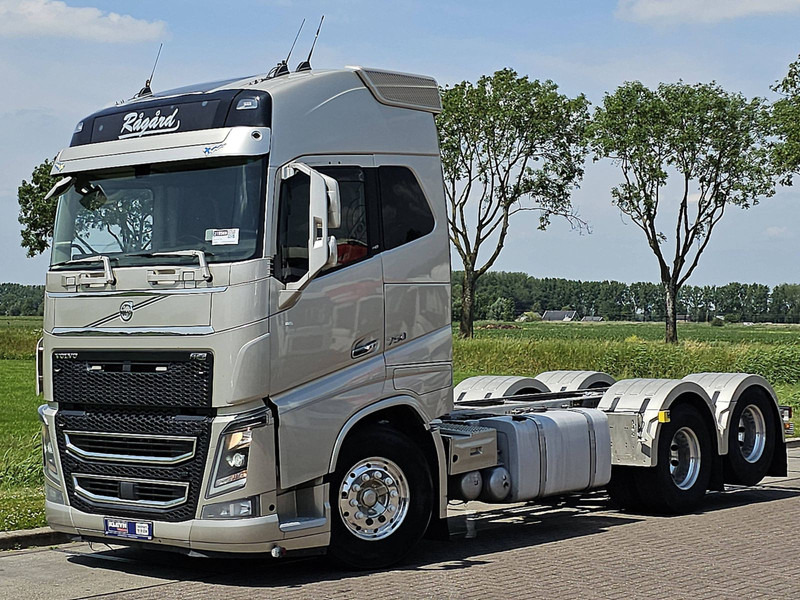 Volvo FH 750 6X2 9T FA WB 430 - شاحنة هيكل كابينة: صورة 2 Volvo FH 750 6X2 9T FA WB 430 - شاحنة هيكل كابينة: صورة 2