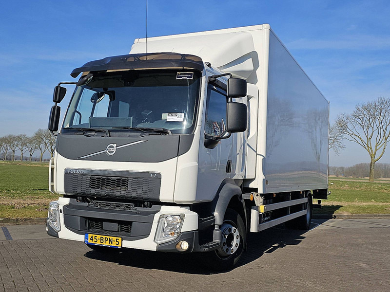 Volvo FL 220.12 - شاحنة مقفلة: صورة 1 Volvo FL 220.12 - شاحنة مقفلة: صورة 1