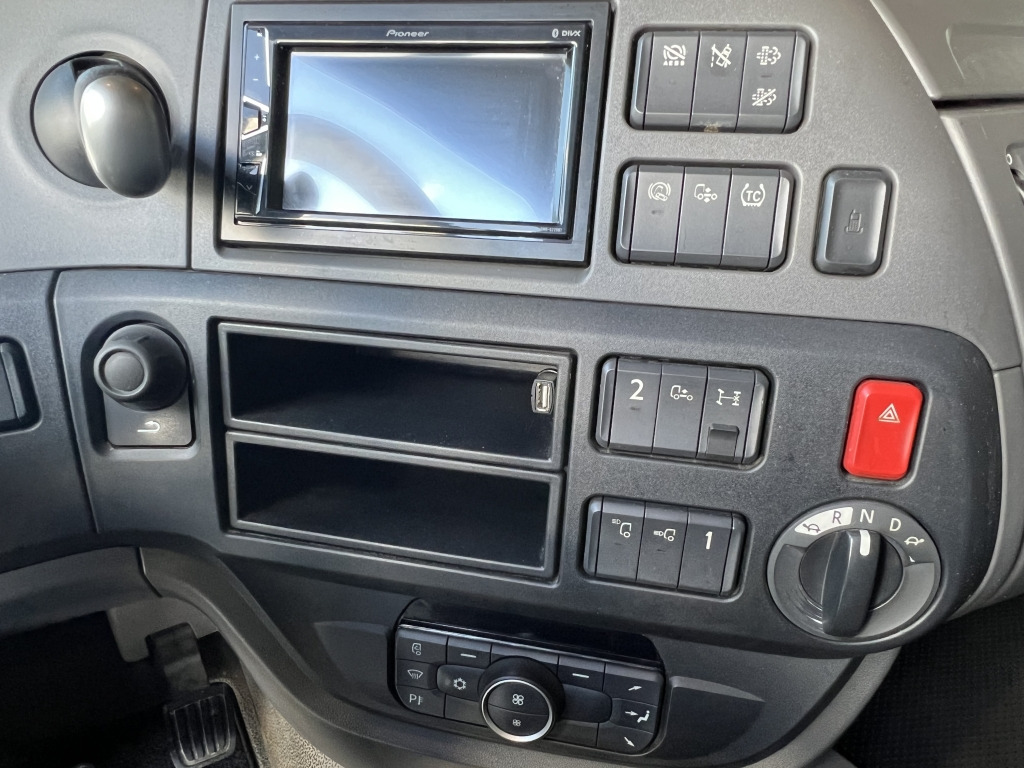 Daf XF 530 SuperSpaceCab Klima+Standklima Retarder - وحدة جر: صورة 2 Daf XF 530 SuperSpaceCab Klima+Standklima Retarder - وحدة جر: صورة 2