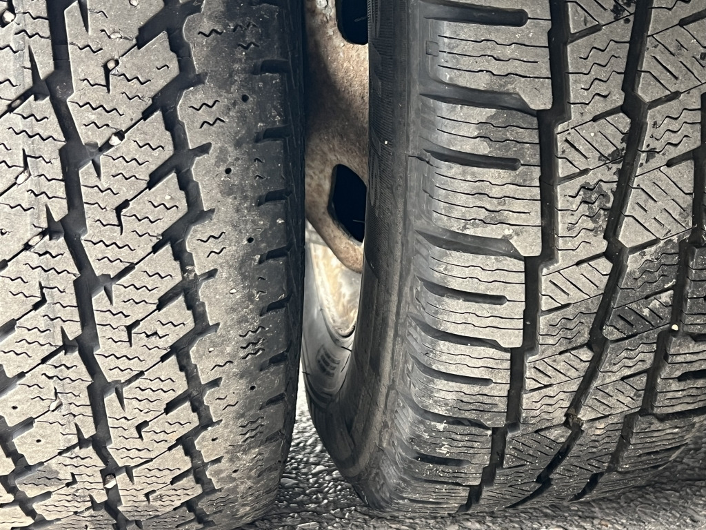 Iveco Daily 35C18 3.0 Euro4 Tempomat 4,15m Koffer+ LBW - شاحنة مغلقة الصندوق: صورة 4 Iveco Daily 35C18 3.0 Euro4 Tempomat 4,15m Koffer+ LBW - شاحنة مغلقة الصندوق: صورة 4