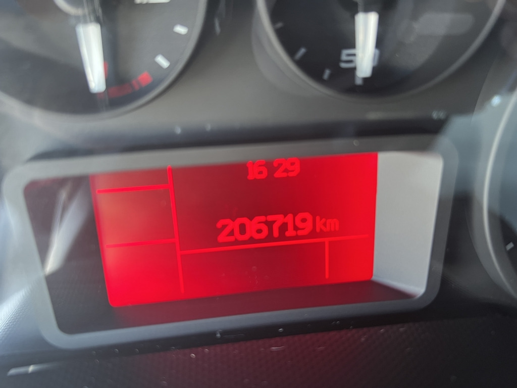 Iveco Daily 35S14 Thermokoffer 4,35m Klima Automatik!! - شاحنة مغلقة الصندوق: صورة 3 Iveco Daily 35S14 Thermokoffer 4,35m Klima Automatik!! - شاحنة مغلقة الصندوق: صورة 3
